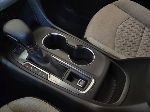 Used 2023 Chevrolet Equinox LT AWD/4WD image 26