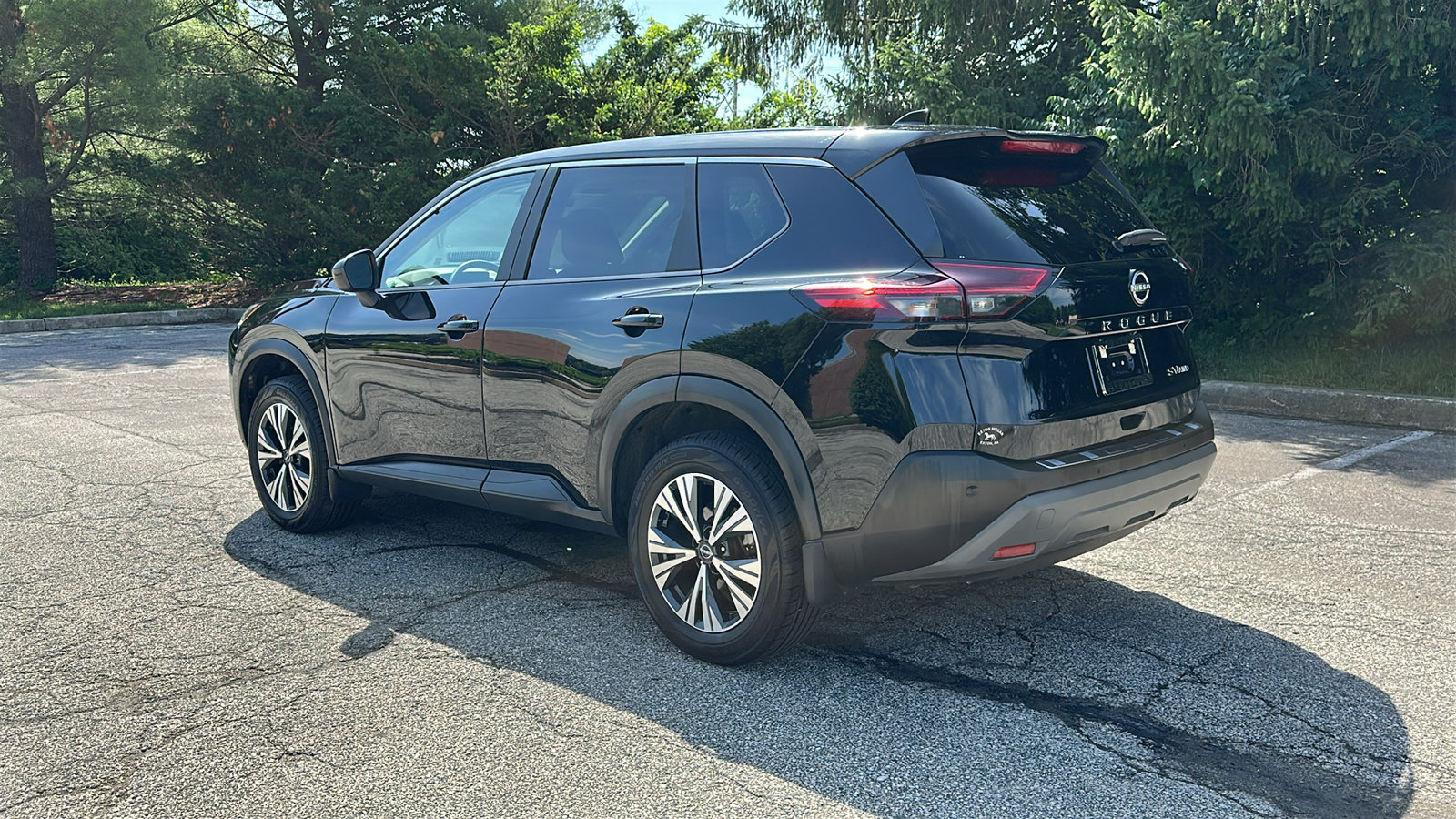 Certified 2023 Nissan Rogue SV AWD/4WD image 7