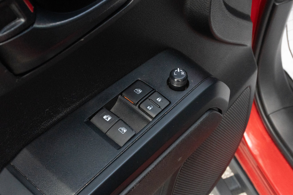 Used 2023 Toyota Tacoma SR AWD/4WD image 11
