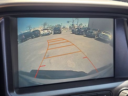 Used 2016 Chevrolet Colorado Z71 w/ Z71 Midnight Edition image 31