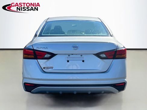 Used 2022 Nissan Altima 2.5 S image 7