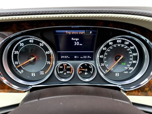 Used 2015 Bentley Flying Spur W12 AWD/4WD image 16