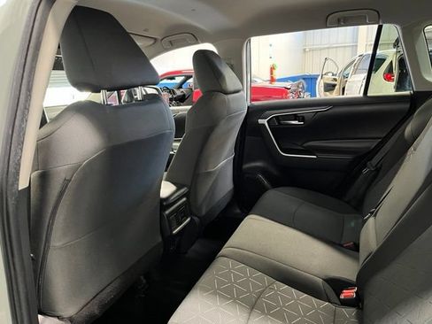 Used 2023 Toyota RAV4 XLE FWD image 18