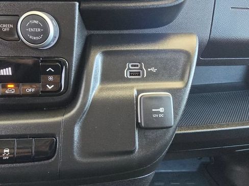 Used 2025 RAM ProMaster 2500 FWD image 14
