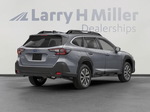 Used 2024 Subaru Outback Premium AWD/4WD image 2