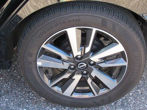 Certified 2025 Nissan Versa S w/ S Plus Package image 7