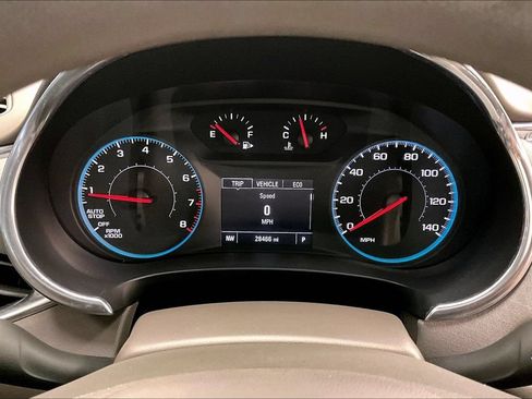 Used 2021 Chevrolet Malibu LT FWD image 19