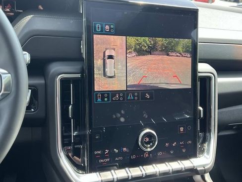 New 2026 GMC Yukon Denali w/ Advanced Technology Package AWD/4WD image 25