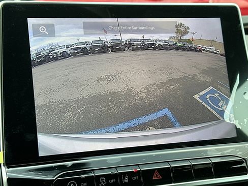 New 2026 Jeep Compass Latitude image 18