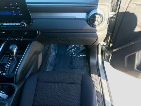 Used 2023 Chevrolet Colorado LT w/ LT Convenience Package image 16