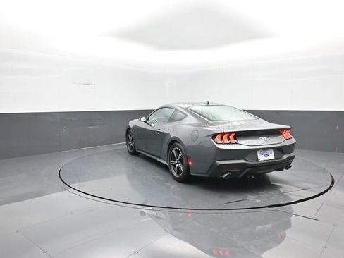 New 2025 Ford Mustang Coupe image 5