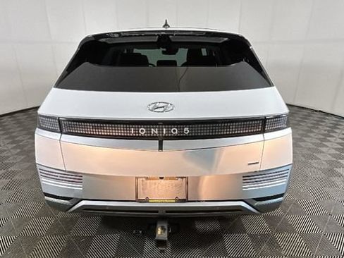 Used 2024 Hyundai Ioniq 5 Limited AWD/4WD image 3