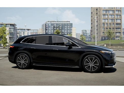 Used 2023 Mercedes-Benz EQS 450+ SUV image 13