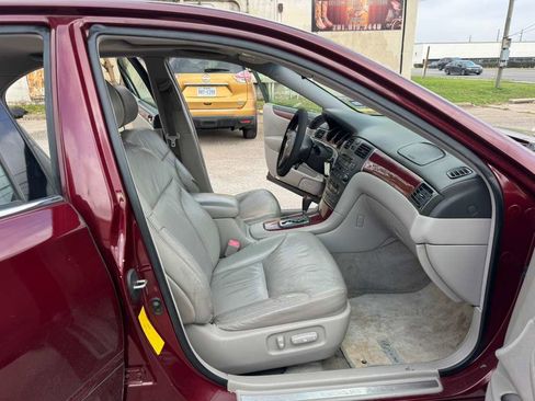 Used 2004 Lexus ES 330 image 9