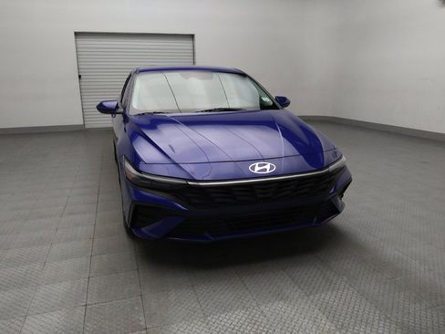 Used 2025 Hyundai Elantra SE image 14