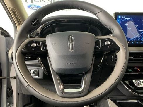 New 2025 Lincoln Corsair Premiere w/ Equipment Group 101A image 23