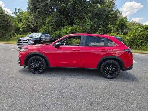 Used 2023 Honda HR-V Sport image 4