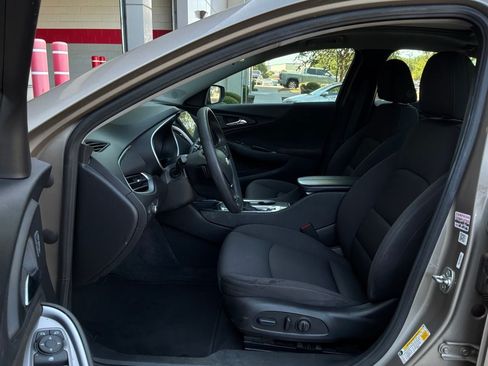 Used 2024 Chevrolet Malibu LT FWD image 10