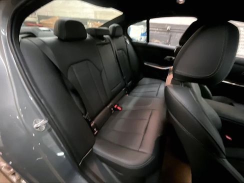 Used 2023 BMW 330e image 29