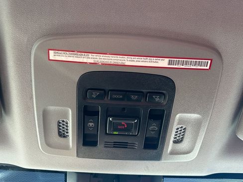 Used 2021 Toyota Camry XSE image 16