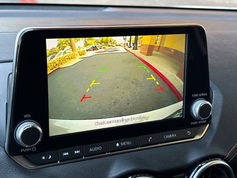 Used 2022 Nissan Sentra SR FWD image 17