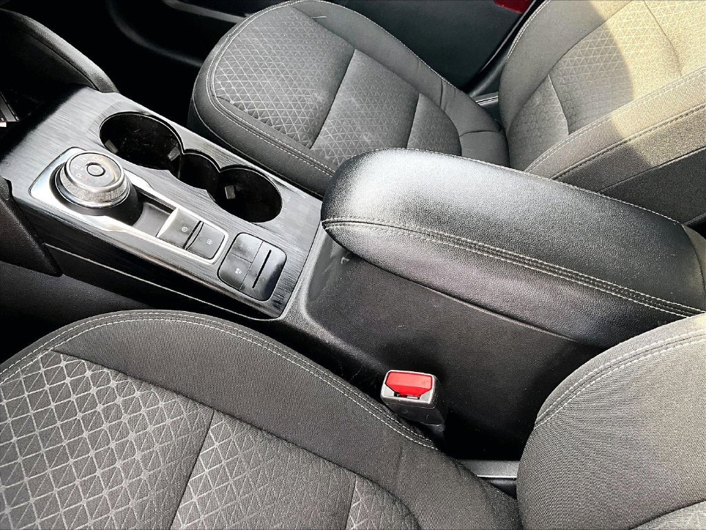 Used 2024 Ford Escape Active w/ Cold Weather Package FWD image 22