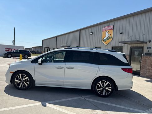 Used 2018 Honda Odyssey Elite image 17