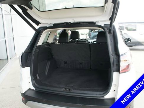 Used 2017 Ford Escape Titanium image 30