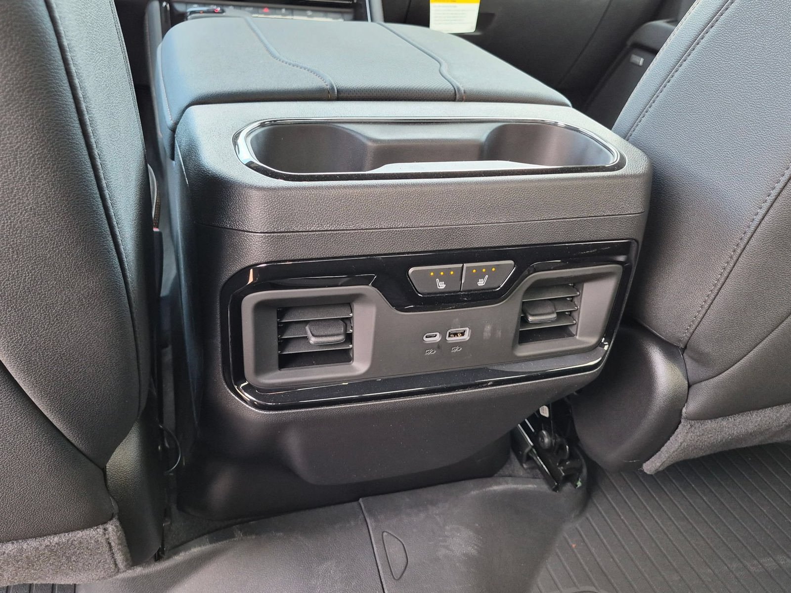 New 2026 GMC Sierra 1500 AT4 w/ AT4 Premium Package AWD/4WD image 24