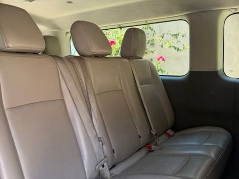 Used 2019 Nissan NV 3500 SL RWD image 14