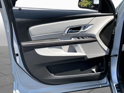 Used 2013 GMC Terrain SLE FWD image 21