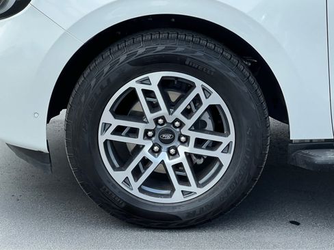 Used 2025 Ford Expedition Active AWD/4WD image 13
