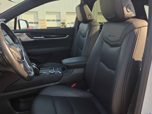 Used 2023 Cadillac XT5 Premium Luxury AWD/4WD image 15