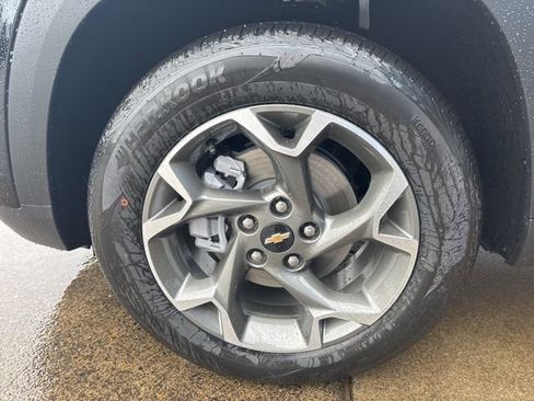 New 2026 Chevrolet Trax LT image 11