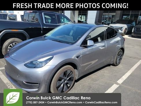 Used 2025 Tesla Model Y Long Range AWD/4WD image 1