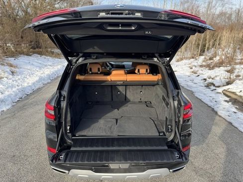 Used 2020 BMW X5 xDrive50i w/ Luxury Seating Package image 15