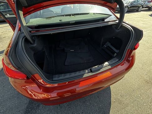 Used 2020 BMW 330i Sedan w/ Premium Package image 15