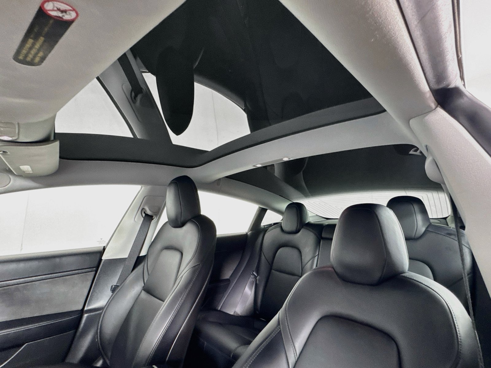 Used 2020 Tesla Model 3 Standard Range RWD image 19