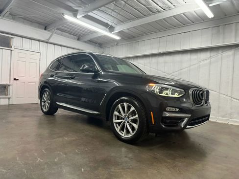Used 2019 BMW X3 xDrive30i w/ Executive Package image 2