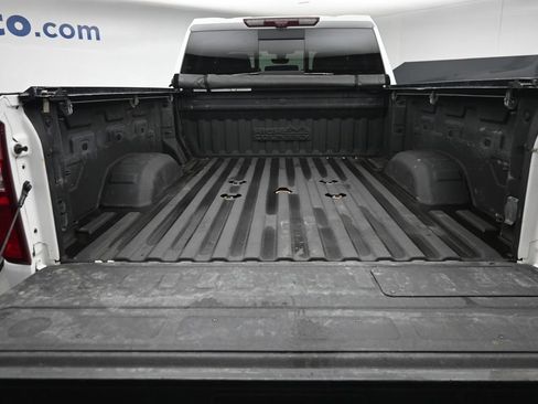 Used 2022 Chevrolet Silverado 2500 High Country w/ LPO, Hitch Package AWD/4WD image 11