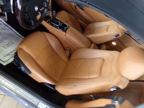 Used 2015 Maserati GranTurismo Convertible RWD image 14