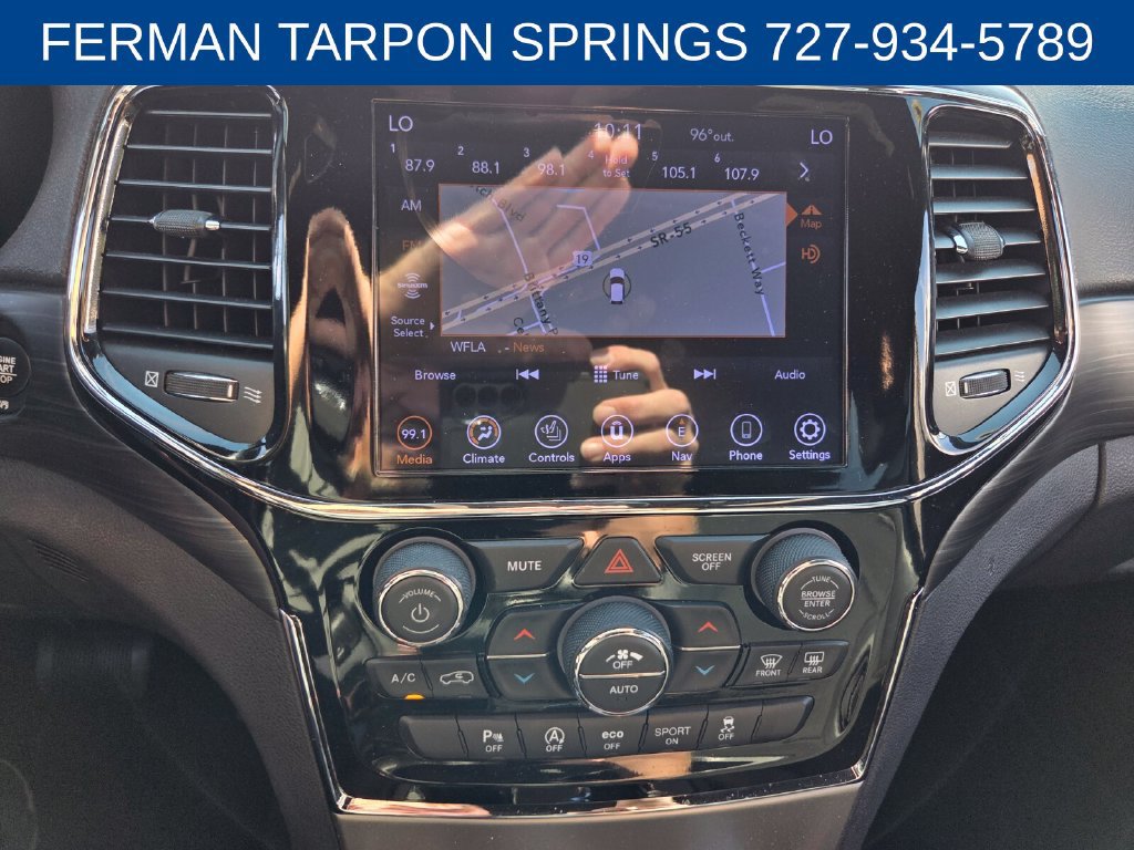 Used 2020 Jeep Grand Cherokee Altitude RWD image 22