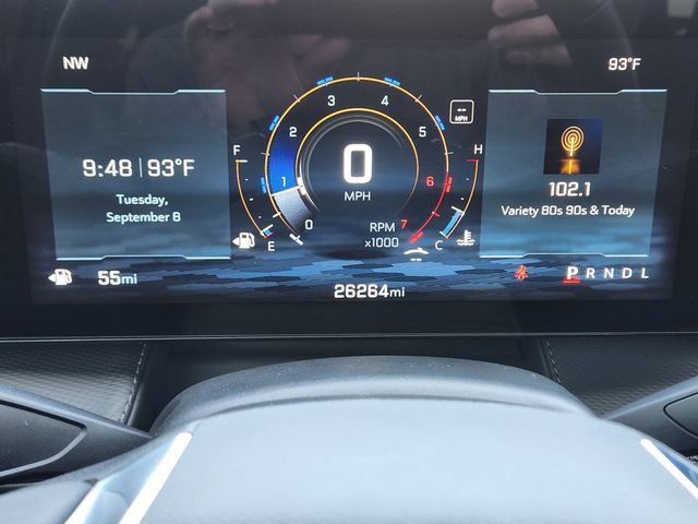 Used 2025 Chevrolet Equinox LT w/ Safety and Technology Package FWD image 16