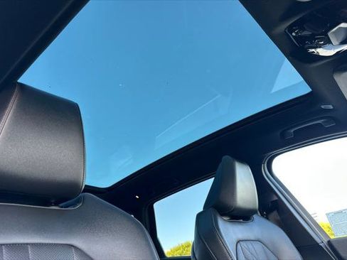 Used 2025 BMW X3 xDrive30i w/ Premium Package image 16