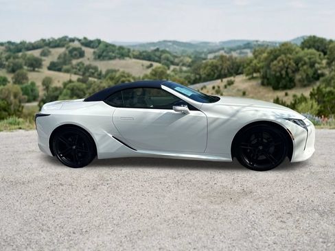 Used 2024 Lexus LC 500 Convertible RWD image 11