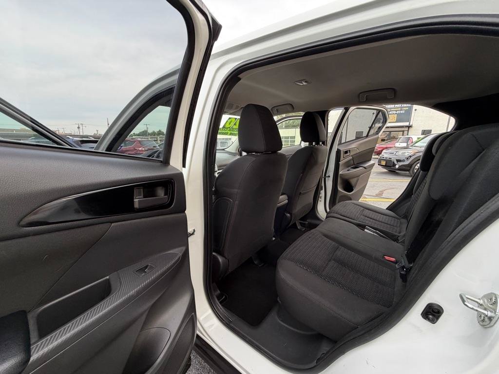 Used 2020 Mitsubishi Eclipse Cross ES FWD image 11