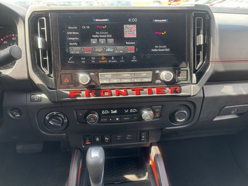 Used 2026 Nissan Frontier PRO-4X AWD/4WD image 17