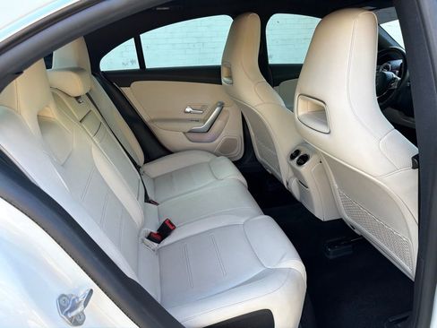 Used 2020 Mercedes-Benz CLA 250 image 10