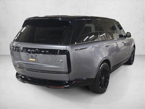 Used 2023 Land Rover Range Rover Long Wheelbase SE AWD/4WD image 5
