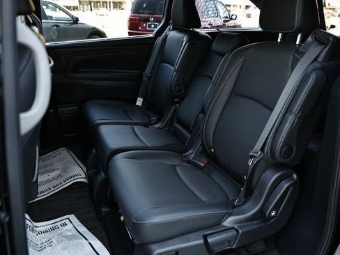 Used 2022 Honda Odyssey Touring image 25